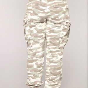 High waisted camp cargo pants